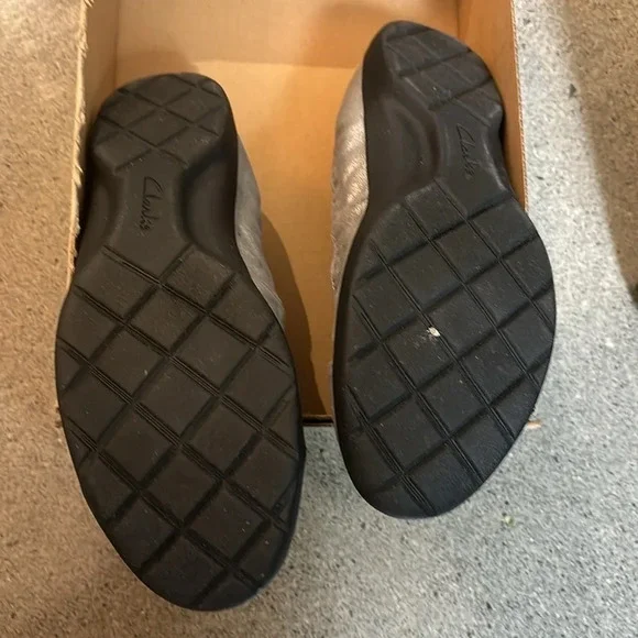 Clark Silver Flats - Picture 2 of 2